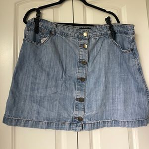 denim skirt